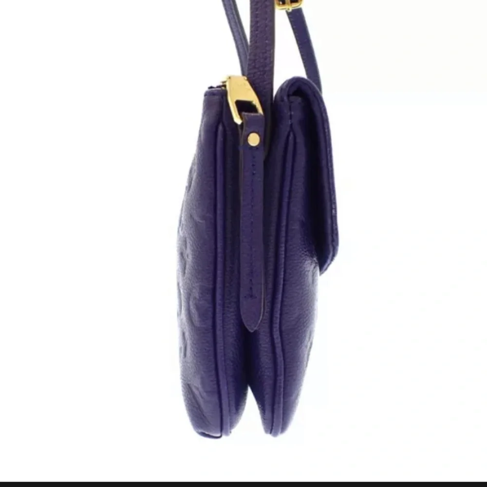 💎DISCONTINUED 💎Louis Vuitton crossbody - Picture 12 of 12